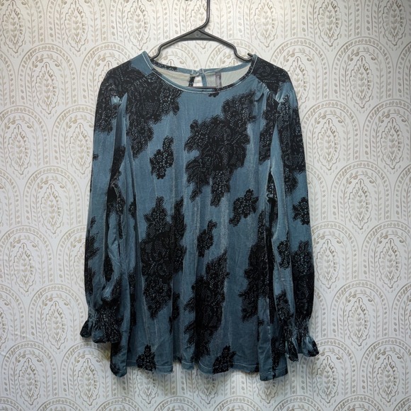 Massini Tops - Massini Velvet Top Womens 1X Blue Black Burnout Floral Smocked Cuff Blouse